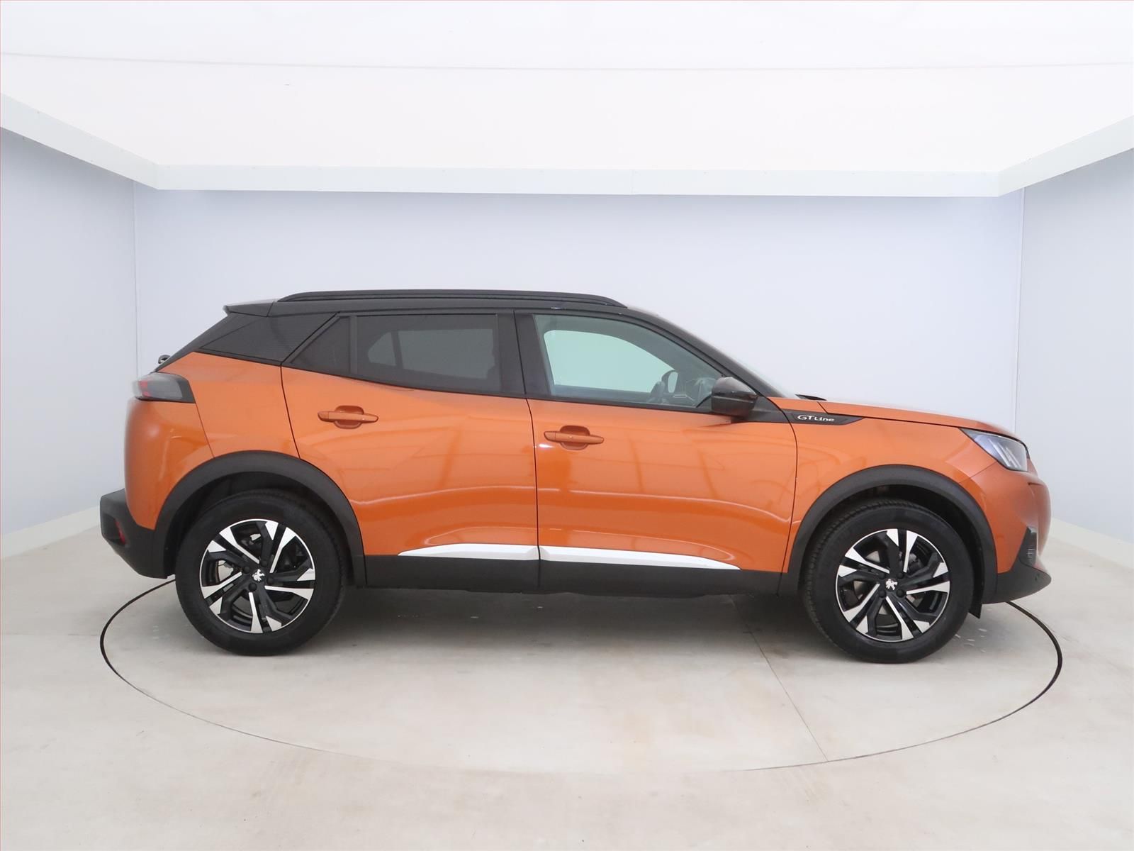 Peugeot 2008, 1.2 PureTech, GT Line, ČR - fotka 6