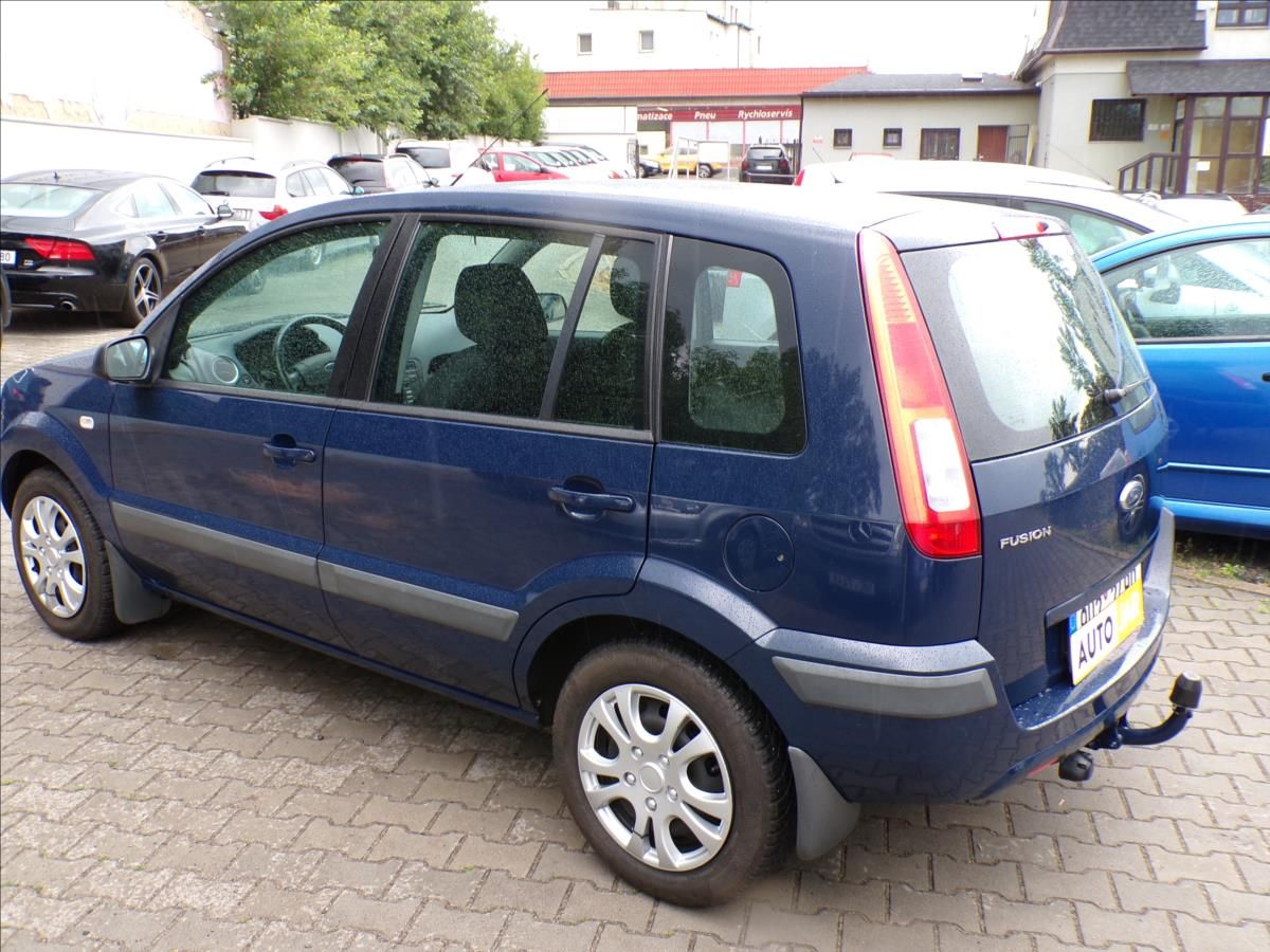 Ford Fusion, 1,4 i  TAŽNÉ ZAŘÍZENÍ - fotka 6