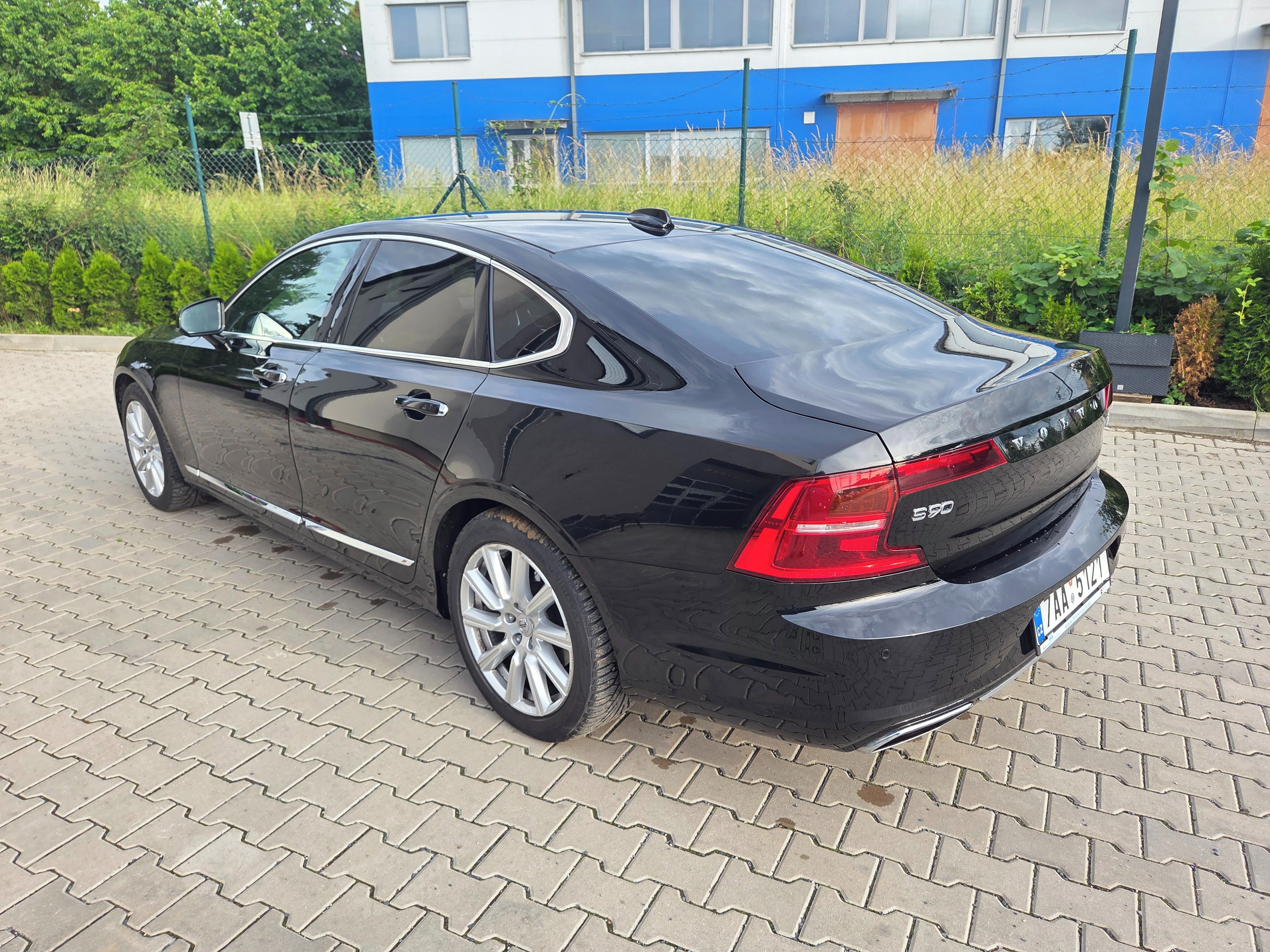 Volvo S90 - fotka 4