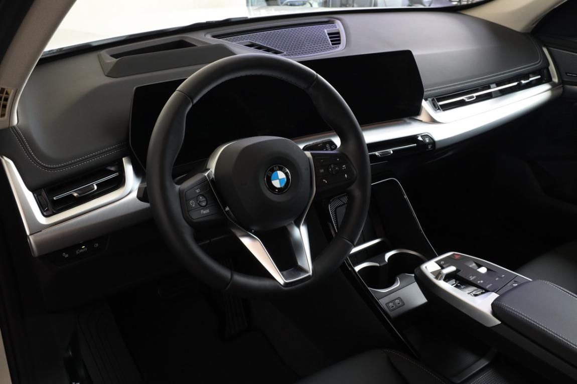 BMW X1, sDrive18i - fotka 2