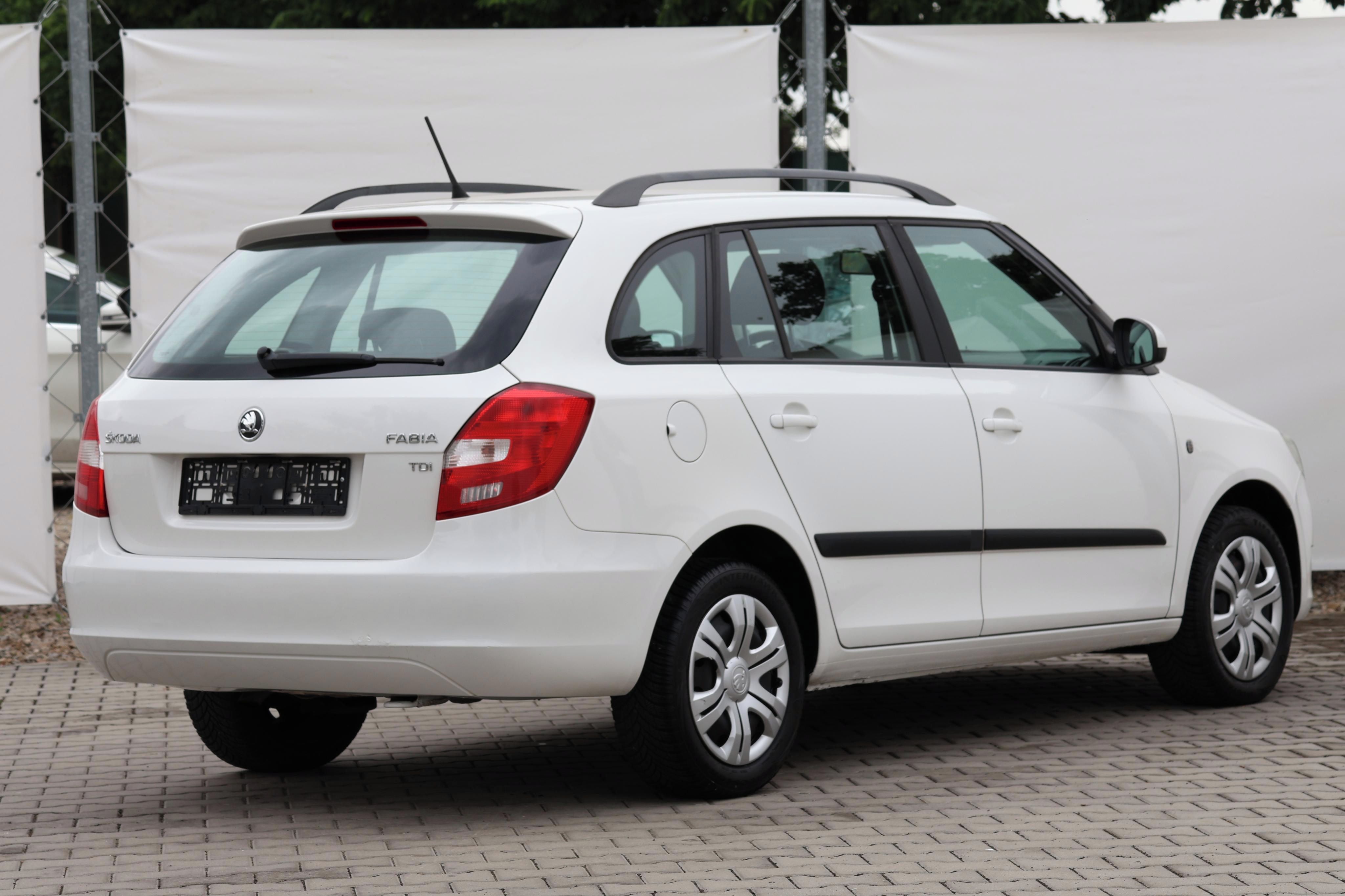 Škoda Fabia, 1.6TDI*1MAJ*SERVIS ŠKODA*2013 - fotka 5