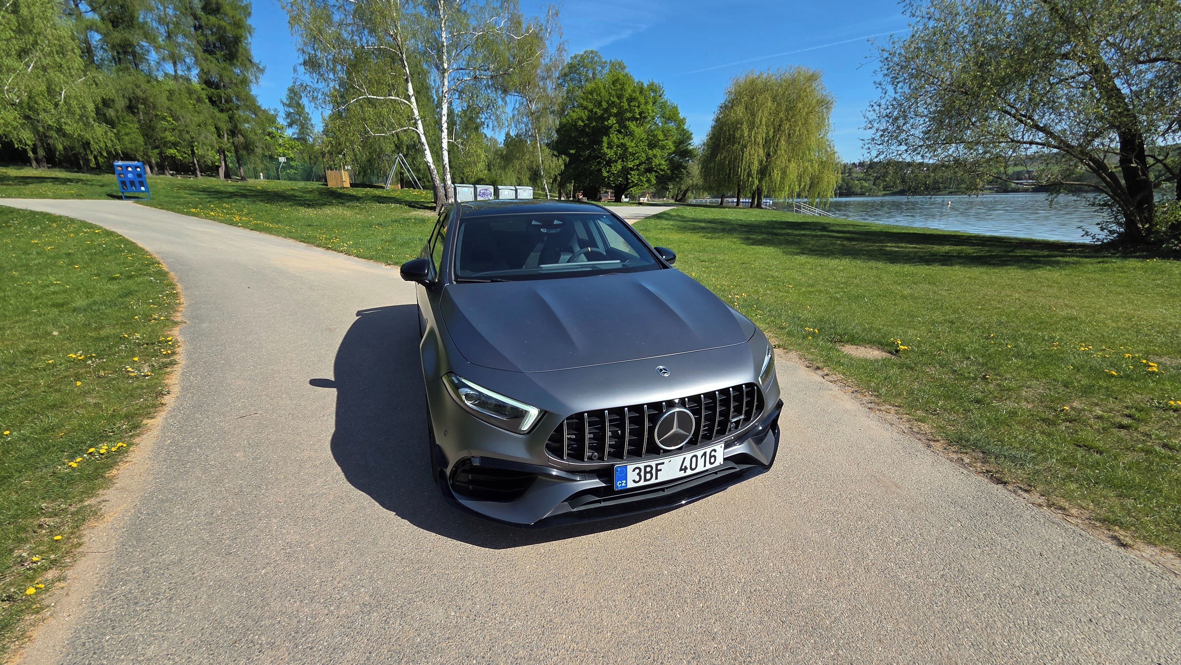 Mercedes-Benz Třídy A, Mercedes AMG A45S 4MATIC - fotka 4