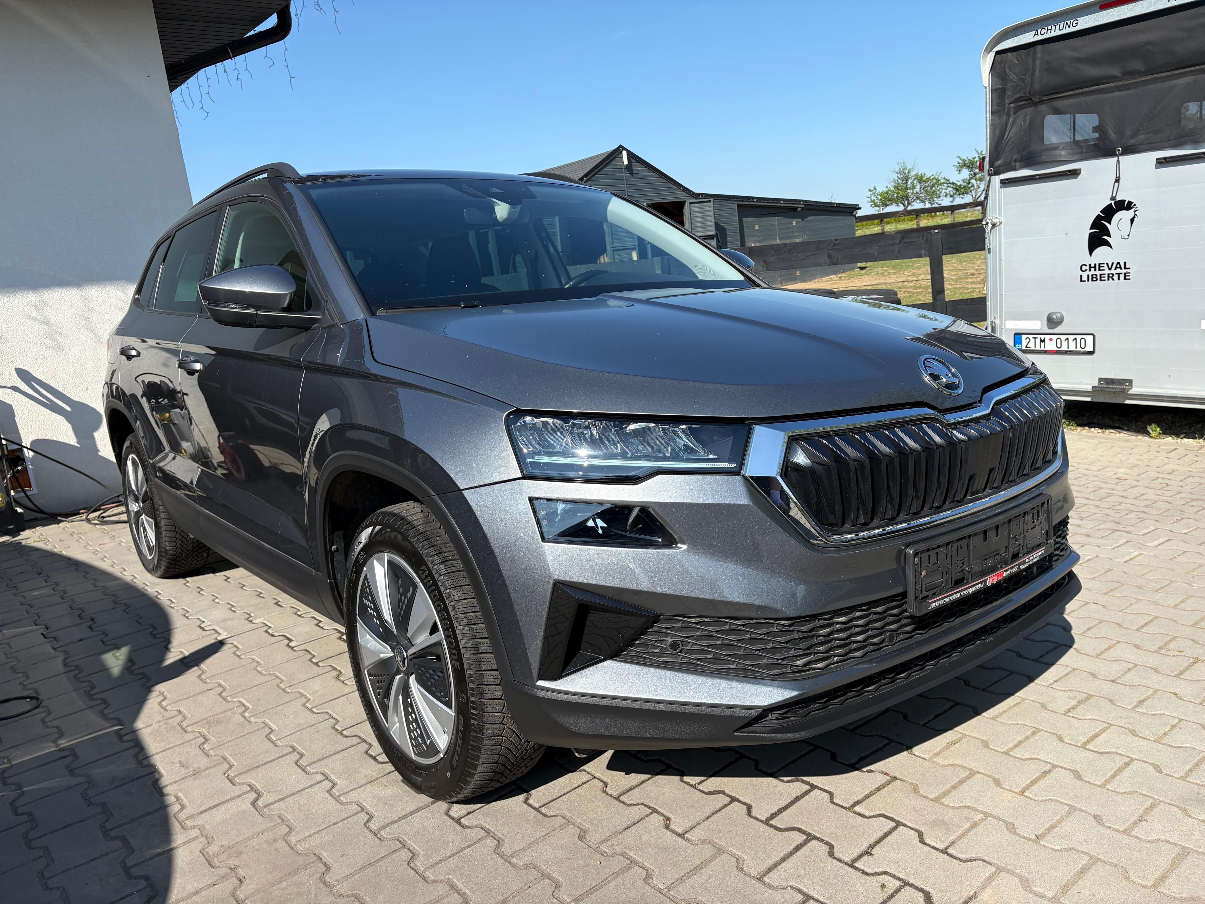 Škoda Karoq, 2 TDI DSG - fotka 2