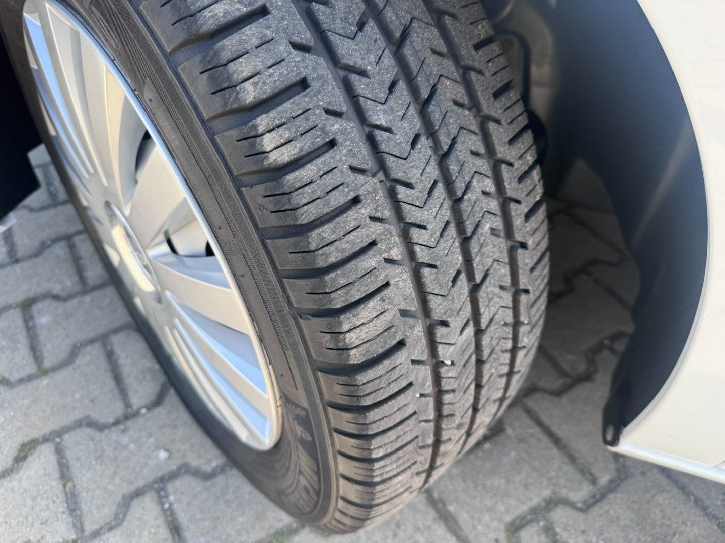 Toyota Proace Verso, 1,6D 85 KW 9 MÍST TAŽNÉ STK - fotka 2