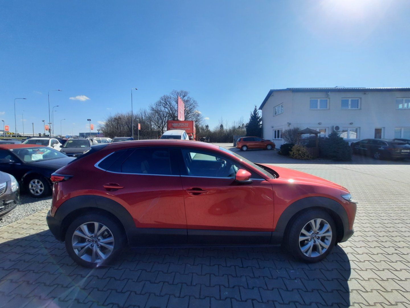 Mazda CX-30, 2.0 HYBRID SKYACTIV G 90kW - fotka 4