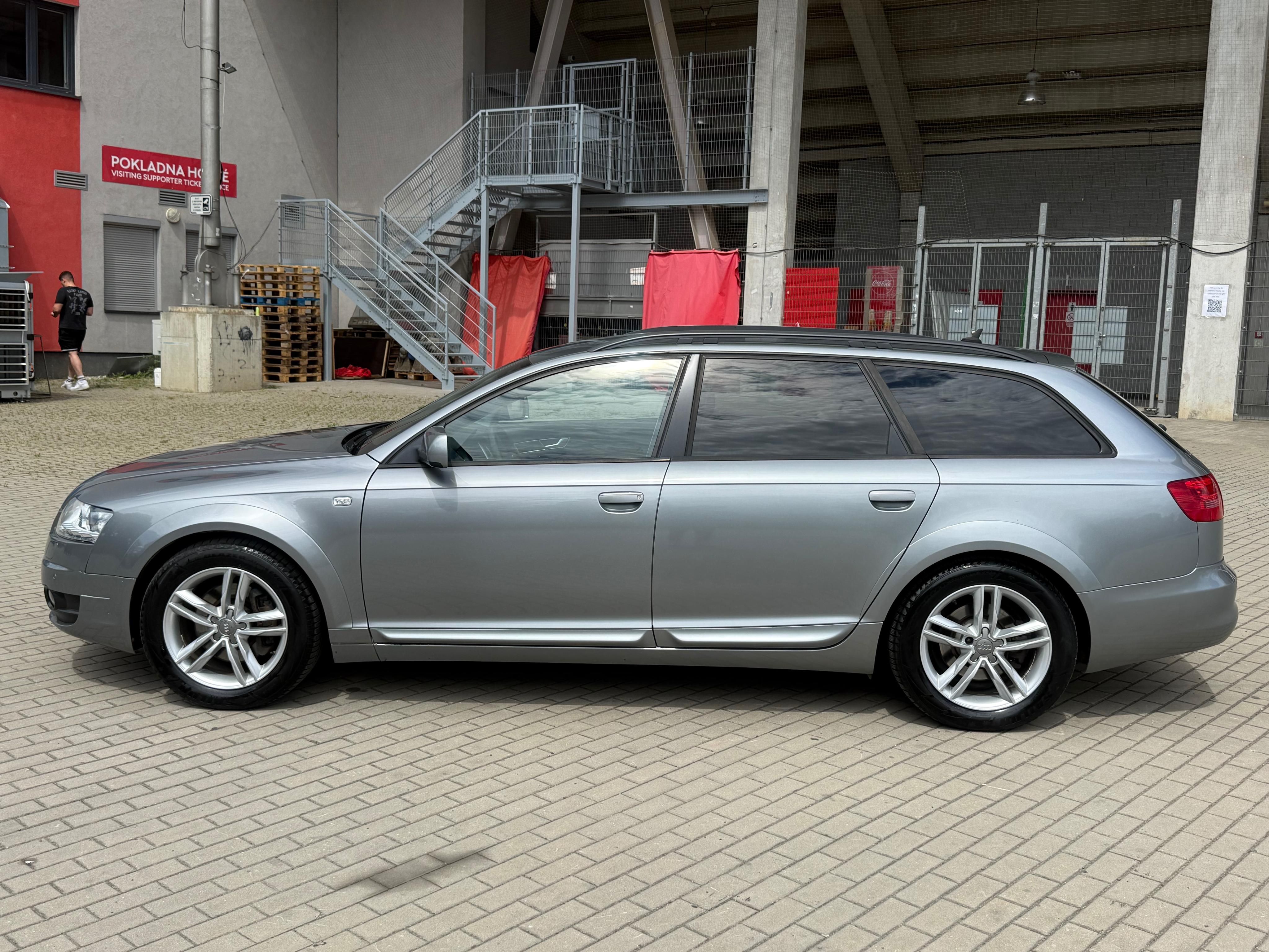 Audi A6 allroad, 3.0TDI, 171kw Automat 4x4 - fotka 2