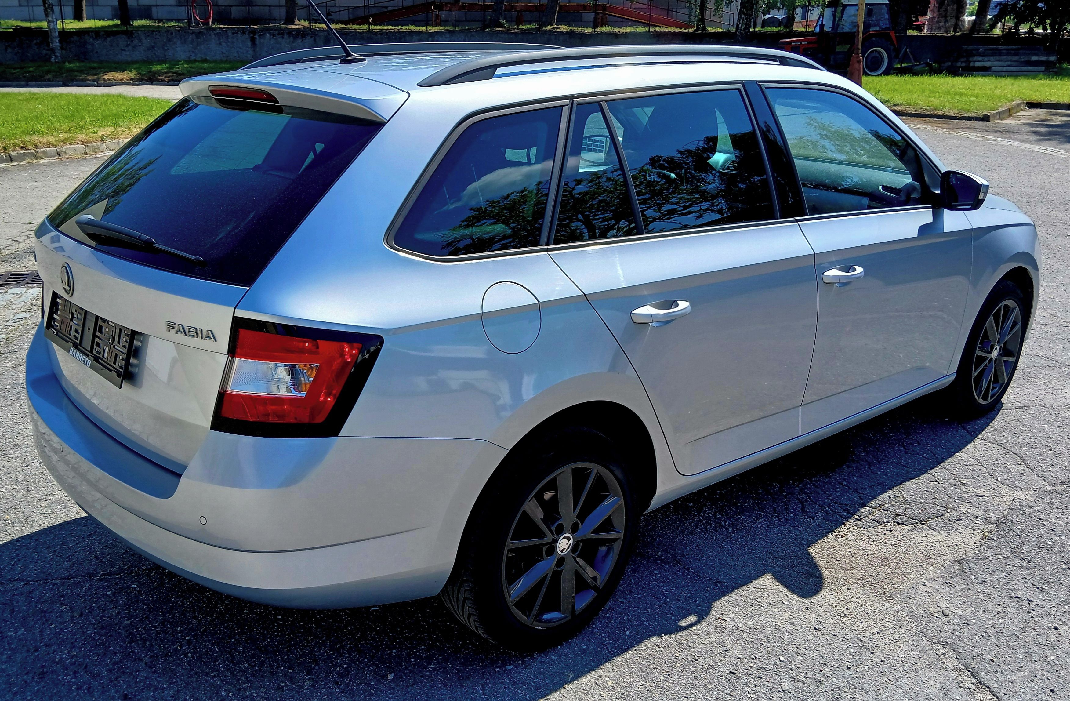 Škoda Fabia, 1.2 Tsi 81Kw NAVI - fotka 6
