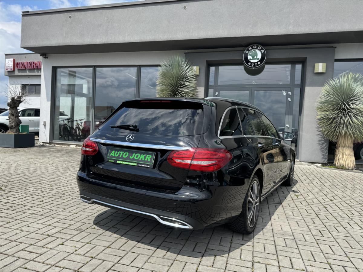Mercedes-Benz Třídy C, 2,2 200d 100kW AUT  AVANTGARDE - fotka 5