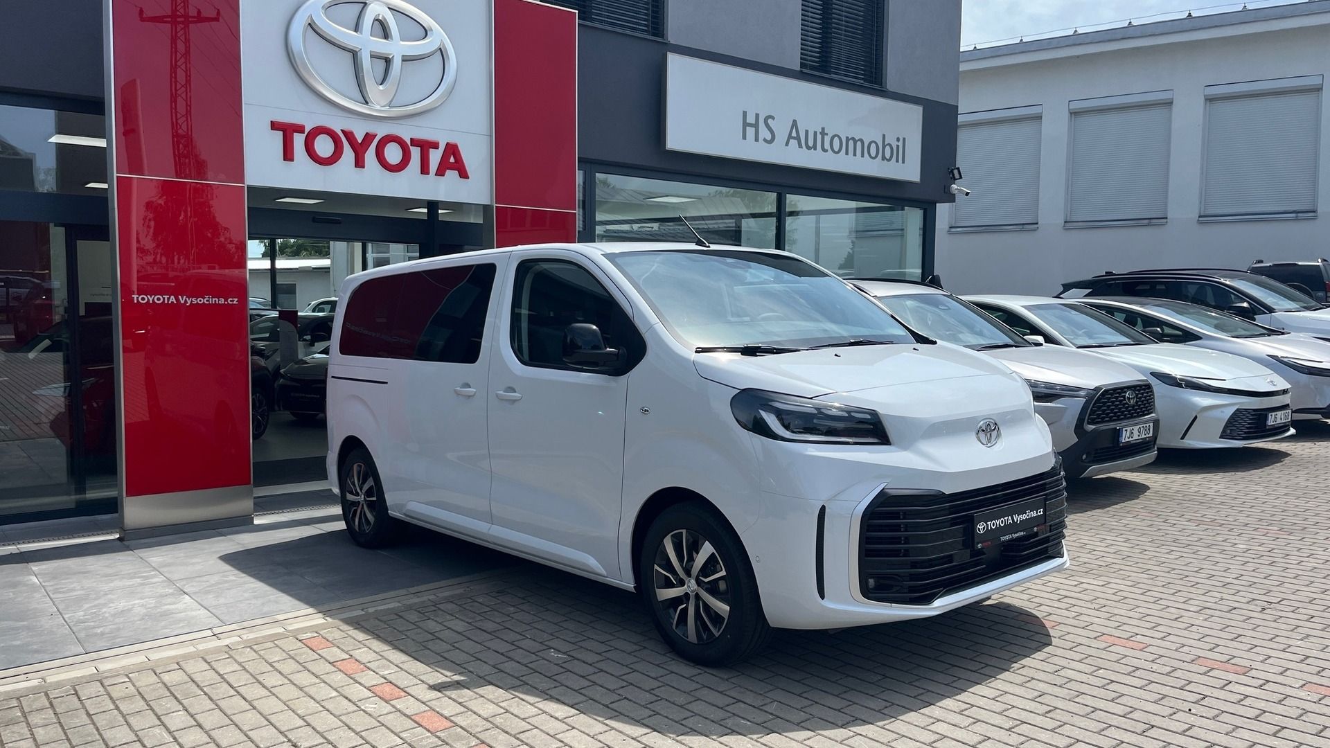 Toyota Proace Verso, Krátká L1, 2.0 nafta 144 koní - fotka 3