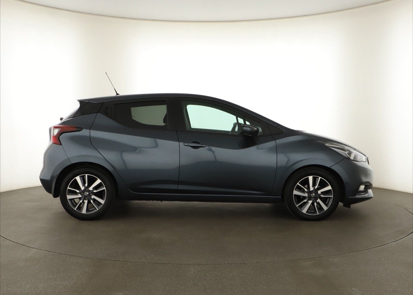 Nissan Micra, 1.0 IG-T, Automat, Serv.kniha - fotka 6