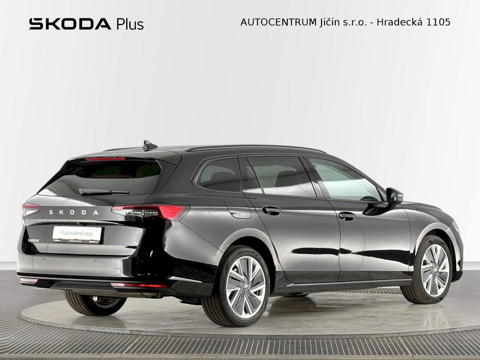 Škoda Superb, Combi iV DSG 1.5TSI 150kW Sele - fotka 2