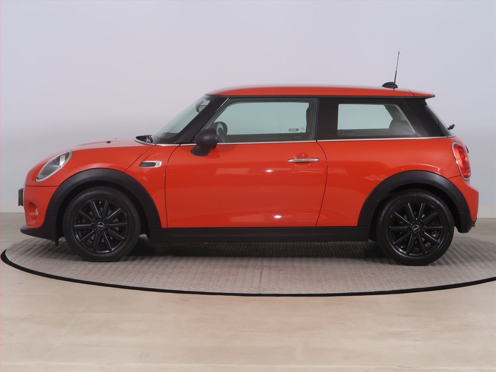 Mini One, One First, ČR,1.maj - fotka 3