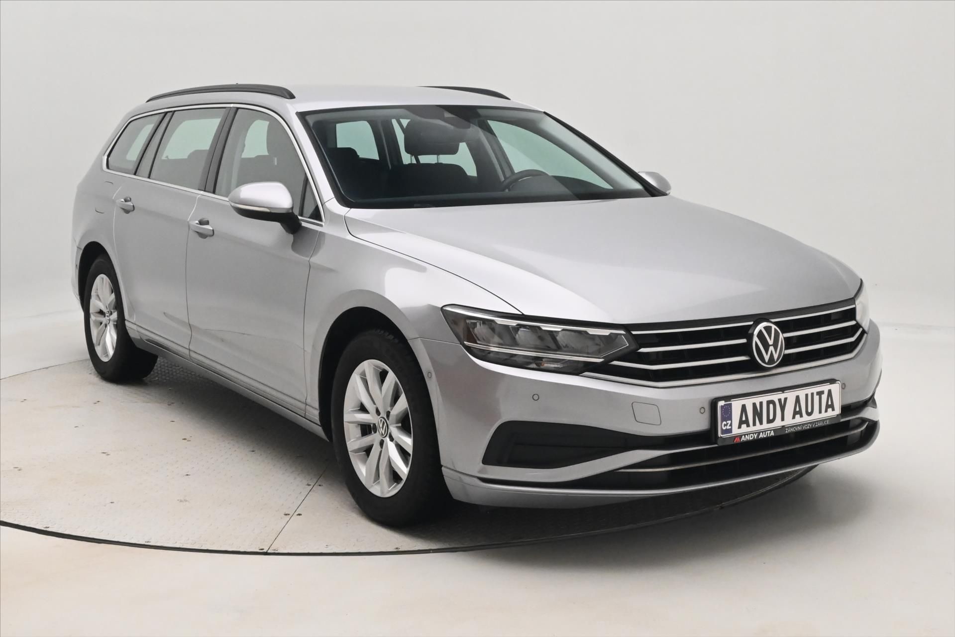 Volkswagen Passat, 1,5 TSI 110 kW Business Záruka - fotka 3