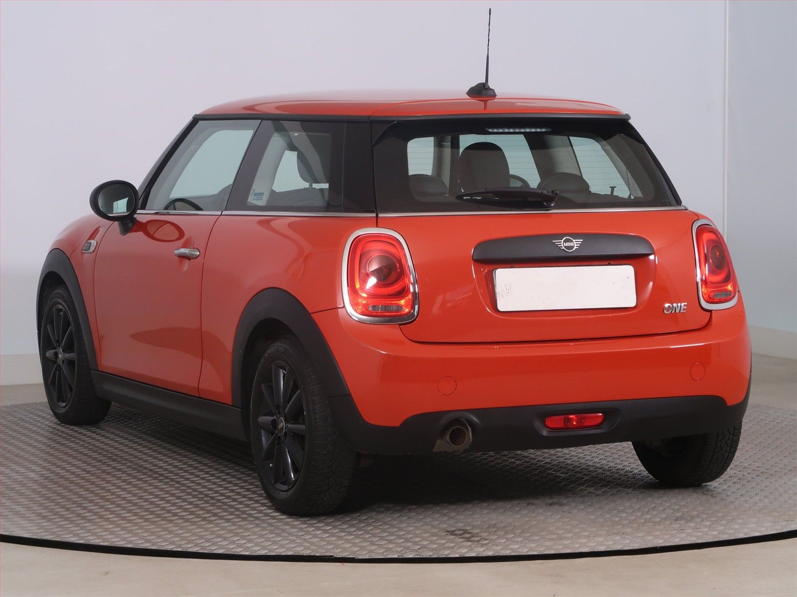 Mini One, One First, ČR,1.maj - fotka 4