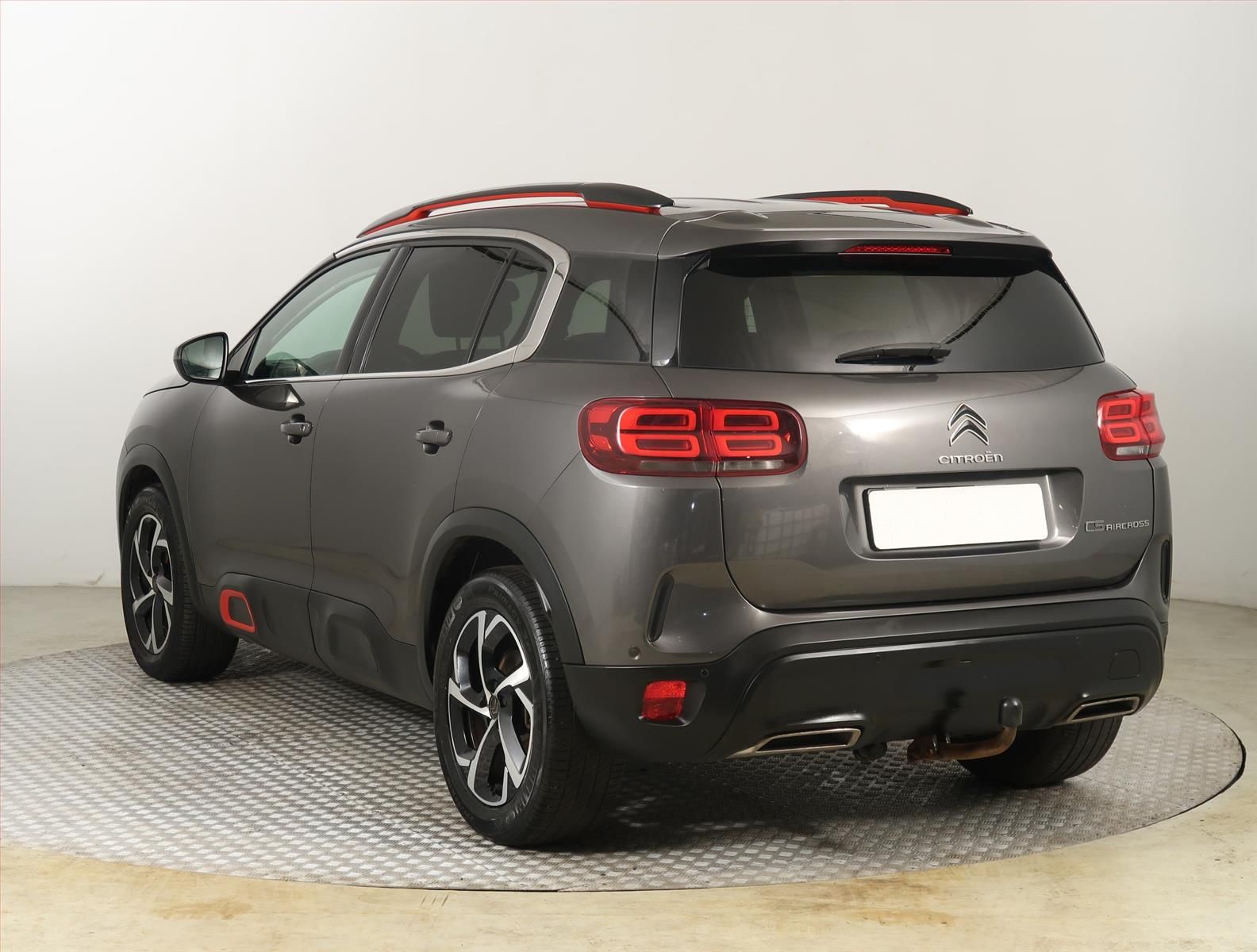 Citroën C5 Aircross, PureTech 130, ČR,1.maj - fotka 4