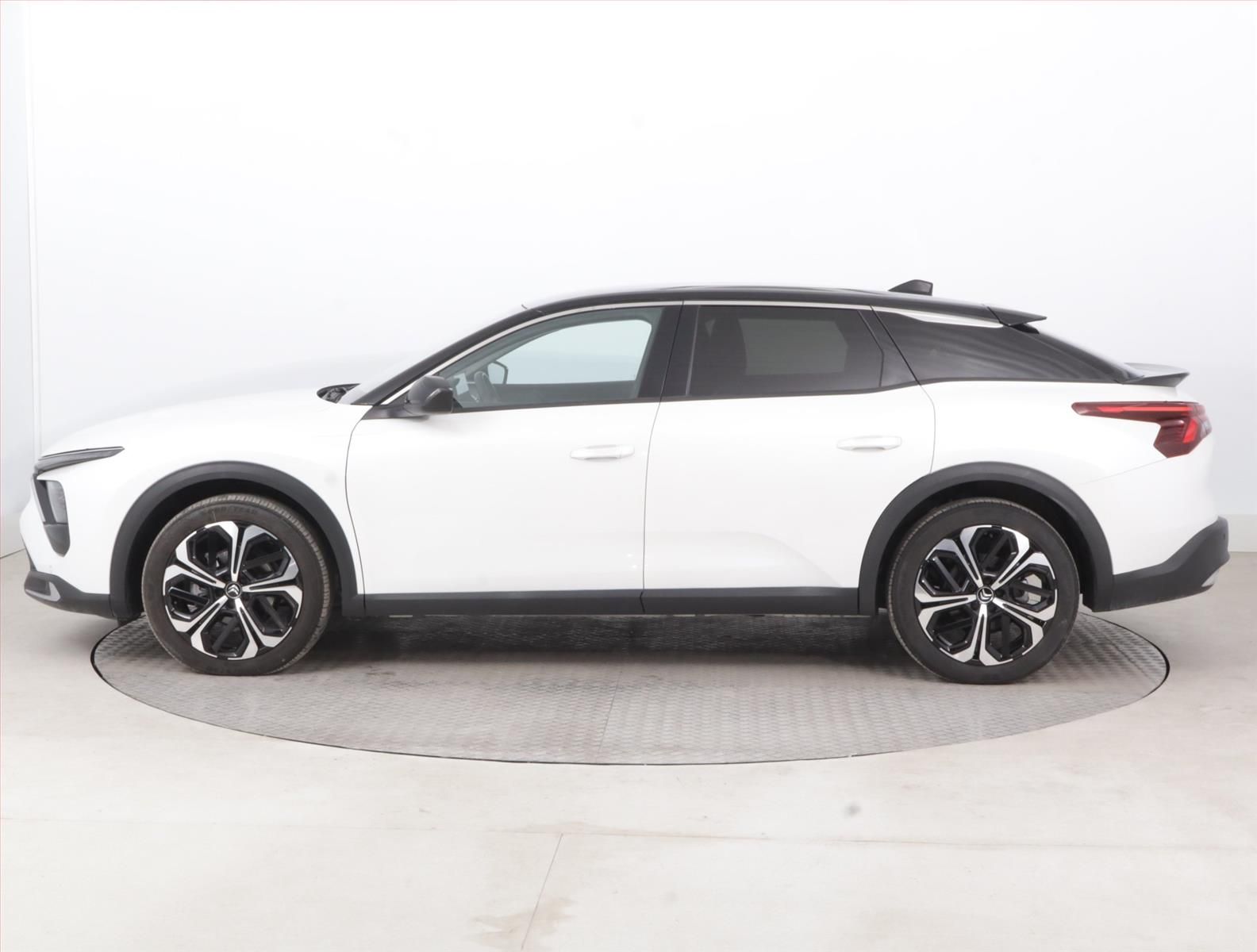 Citroën C5 X, 1.2 PureTech, Automat, Kůže - fotka 3