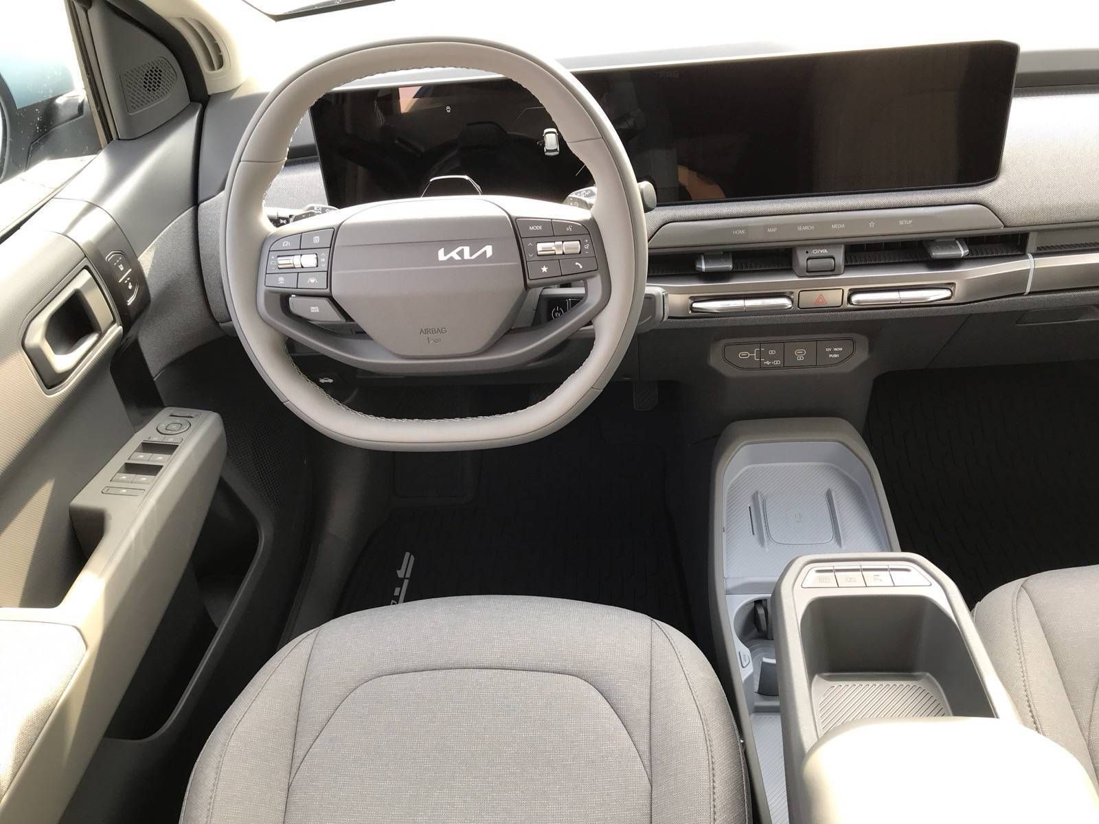 Kia EV3, EARTH 81,4 kWh - fotka 6