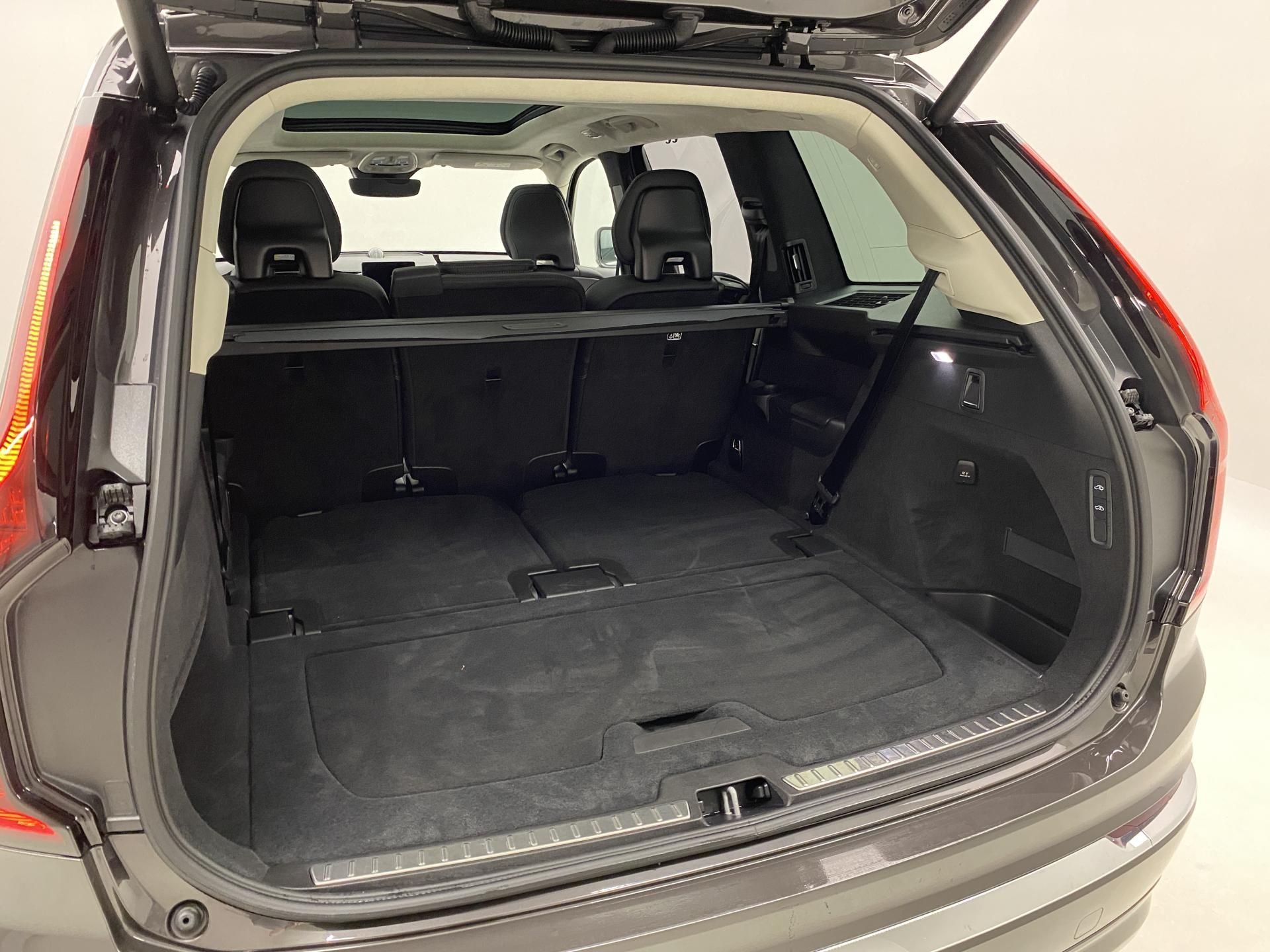Volvo XC90, T8 AWD RECHARGE ULTRA 7míst - fotka 6