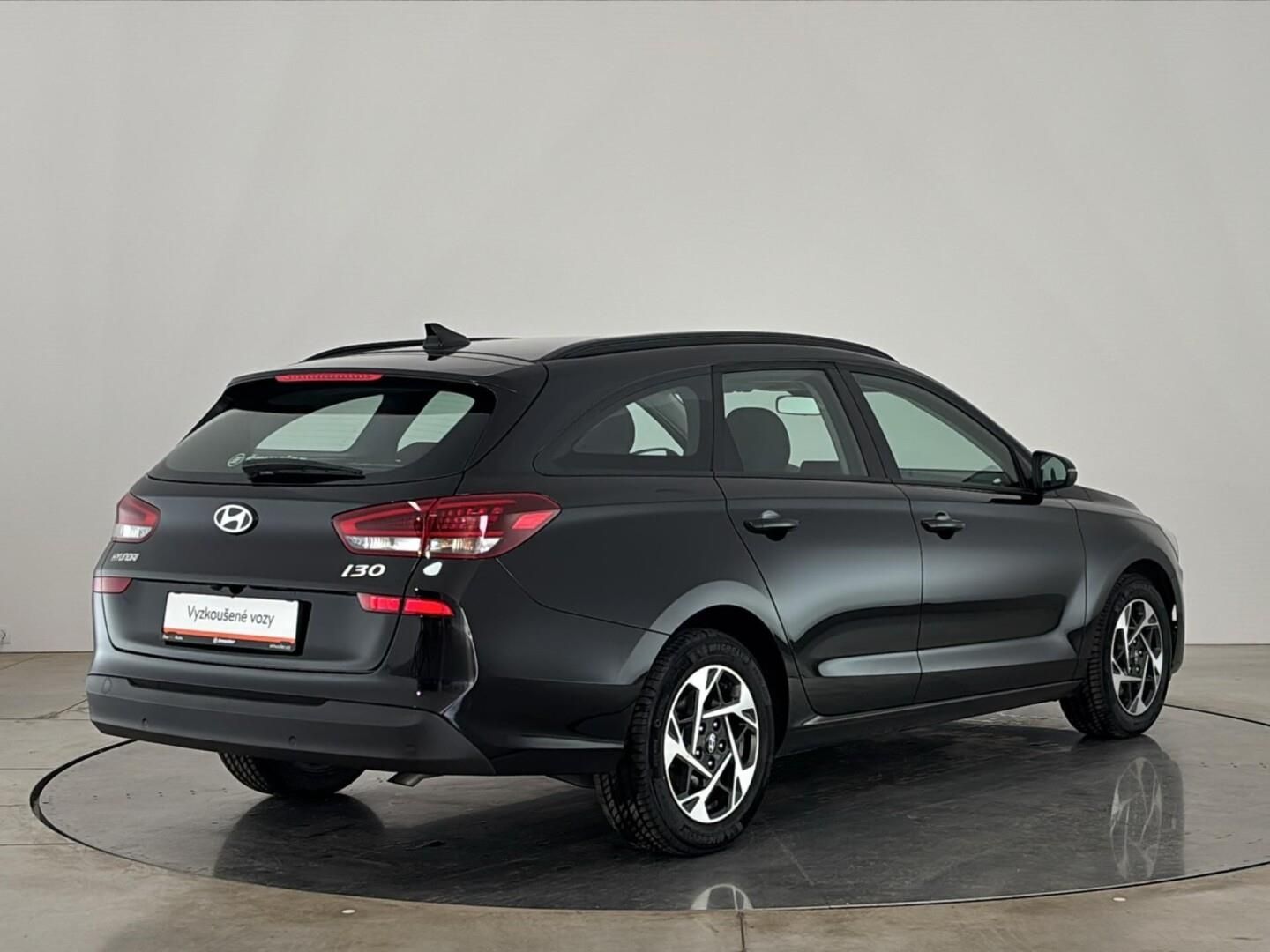 Hyundai i30, 1.5 T-GDI / 103 kW Smart DCT - fotka 2