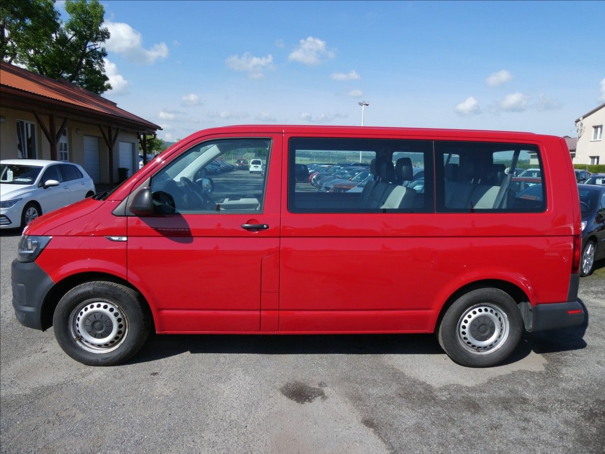 Volkswagen Transporter, 2,0 TDi 75kW 9.míst, serviska - fotka 6