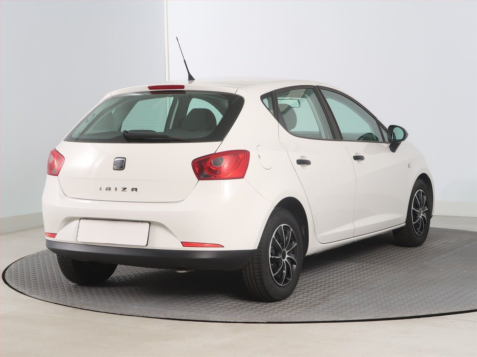 Seat Ibiza, 1.4 16V, Klima - fotka 5