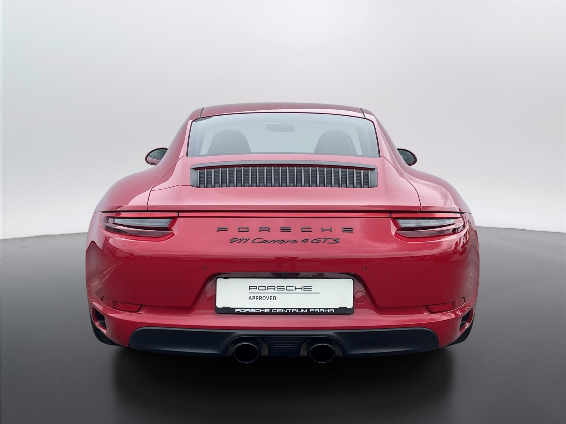 Porsche 911, GTS - fotka 4