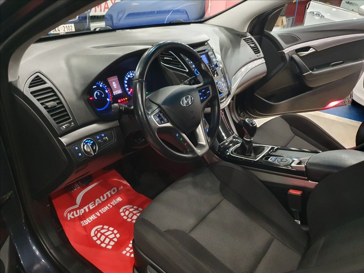 Hyundai i40, 1,7 CRDi 100kW  Experience - fotka 5