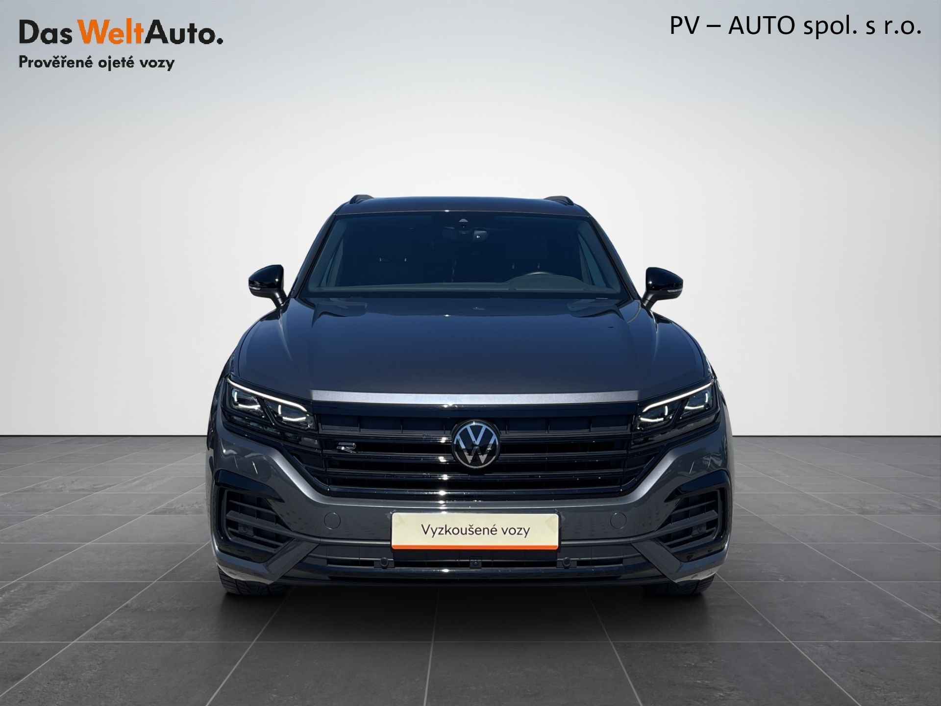 Volkswagen Touareg, R-Line 3.0 TDI 210 kW V6 4Moti - fotka 4