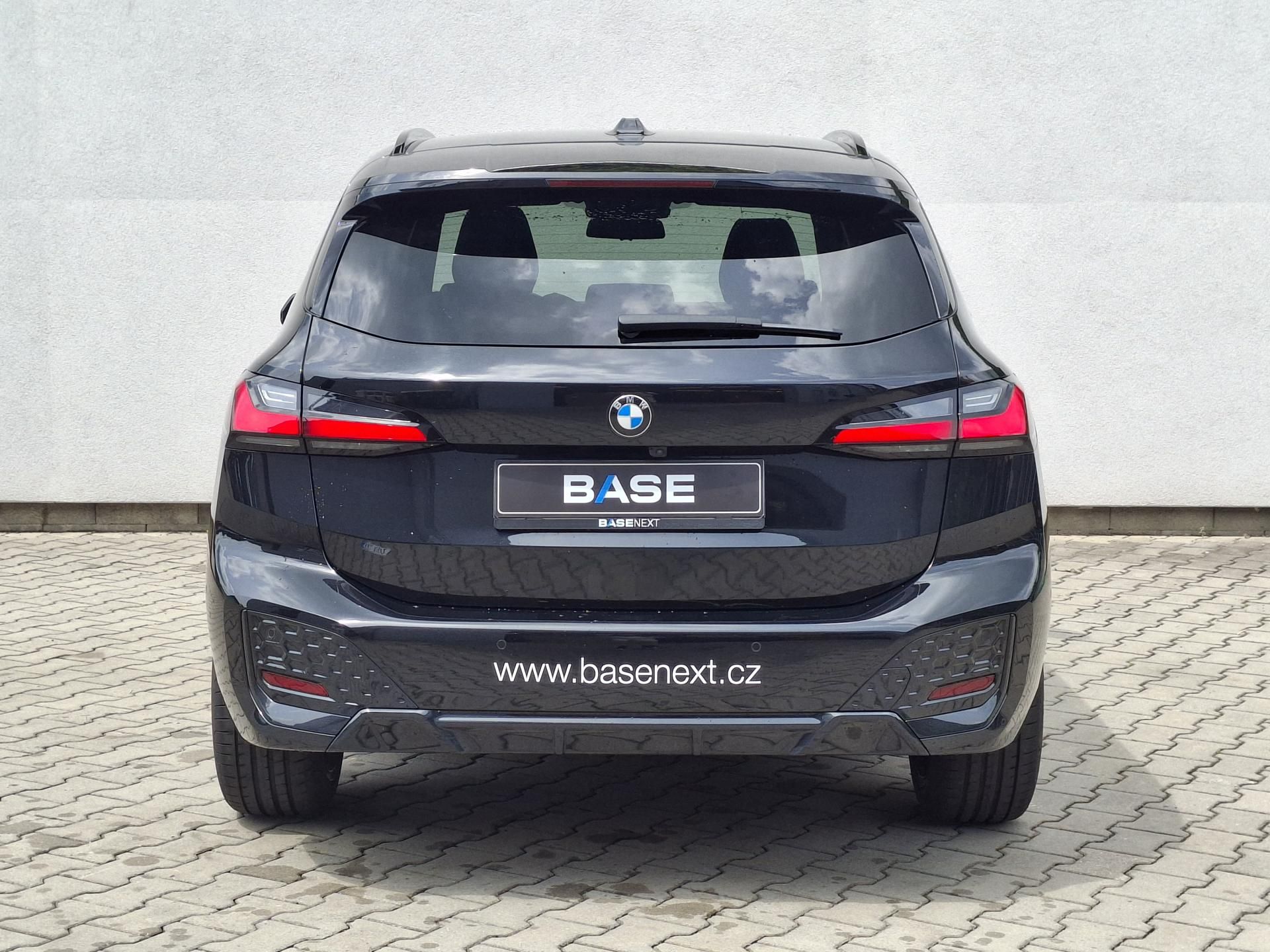BMW Řada 2, 218i Active Tourer M-Sport - fotka 4