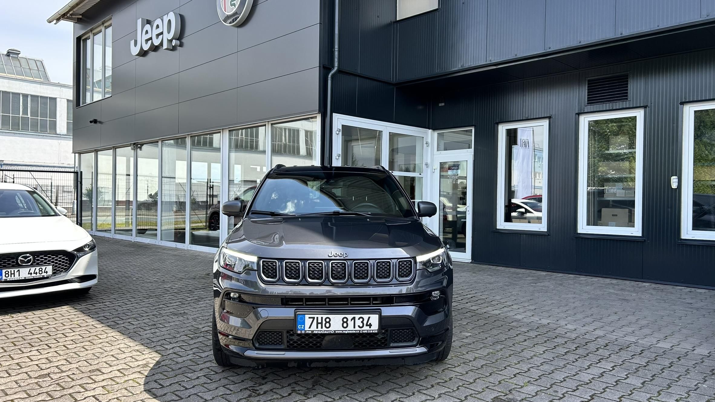 Jeep Compass, 1.3T 150k 80.Annivesary - fotka 2
