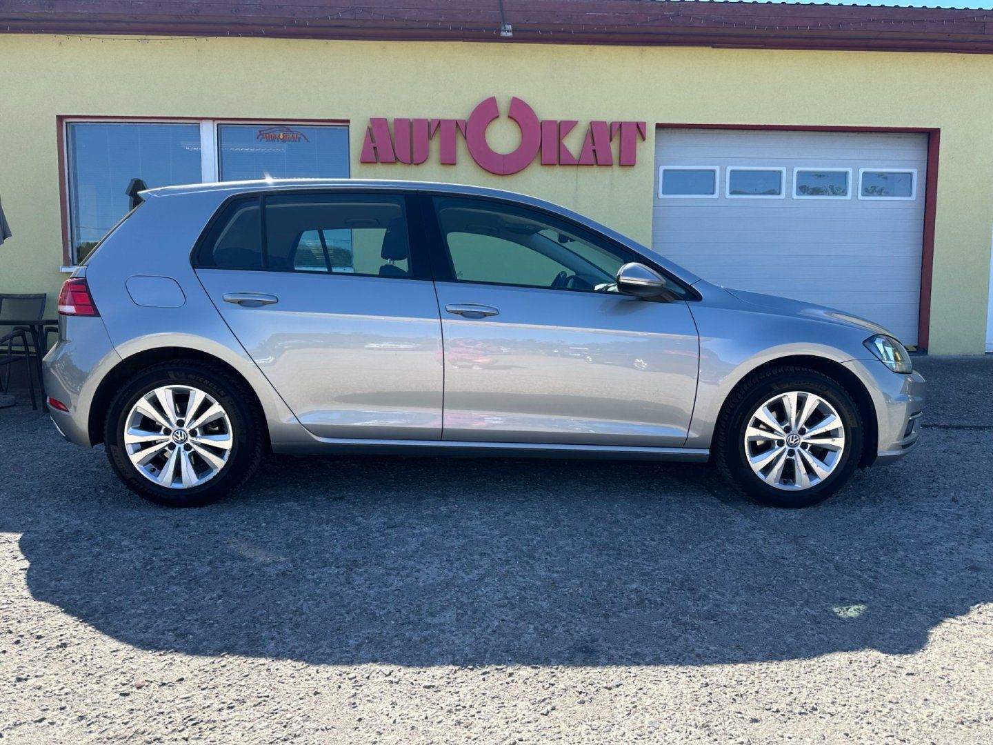 Volkswagen Golf, 1.0TSi 85kW/1MAJ/Serv.knih/TOP - fotka 2
