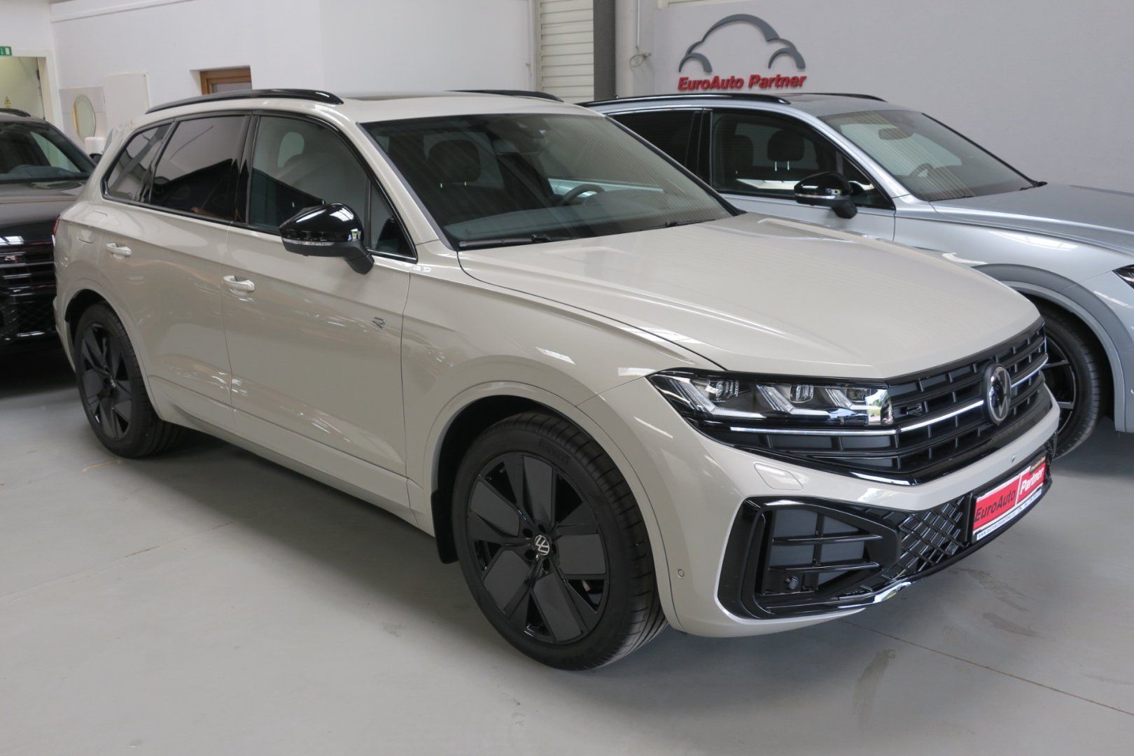Volkswagen Touareg, NEW Final Edition R Line 210kW - fotka 5