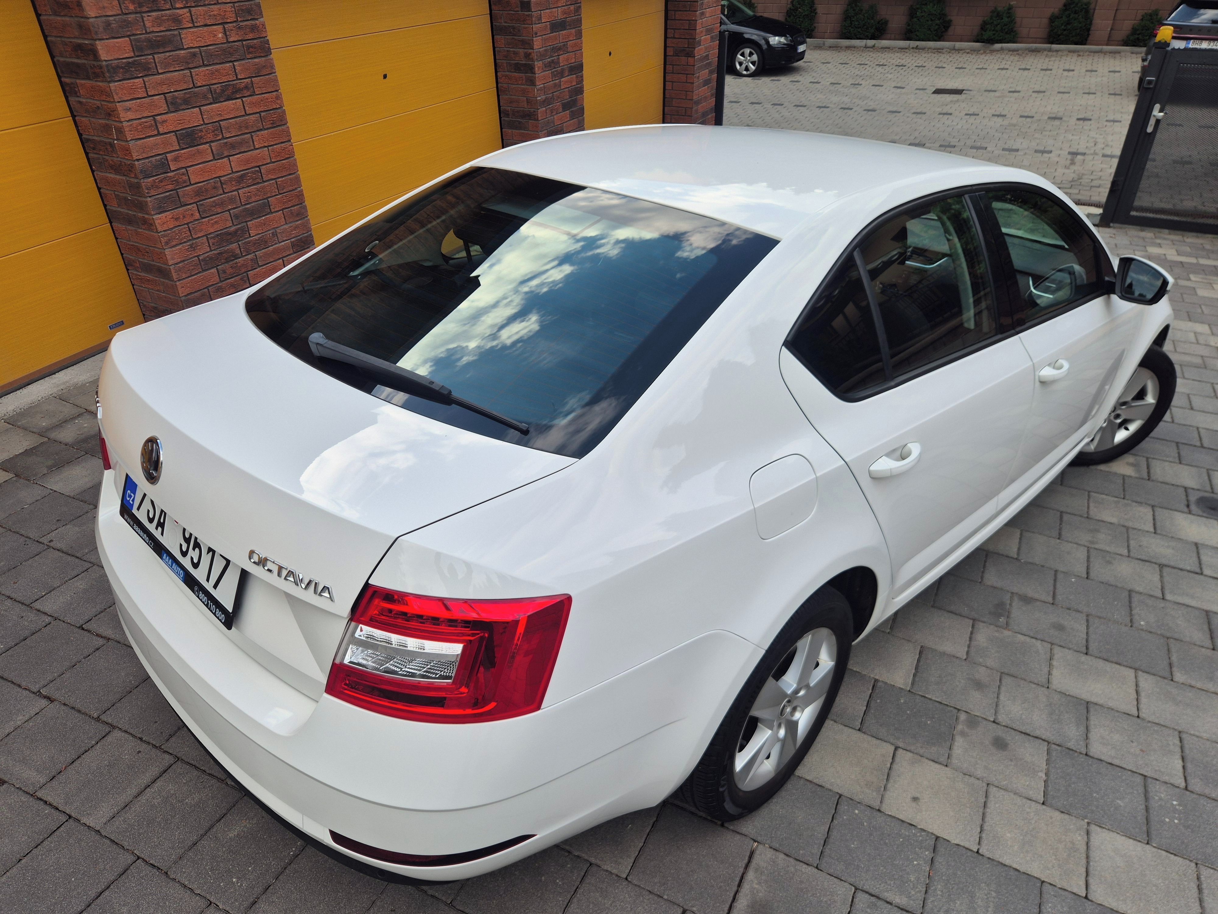 Škoda Octavia, 110 kw STYLE manuál - fotka 6
