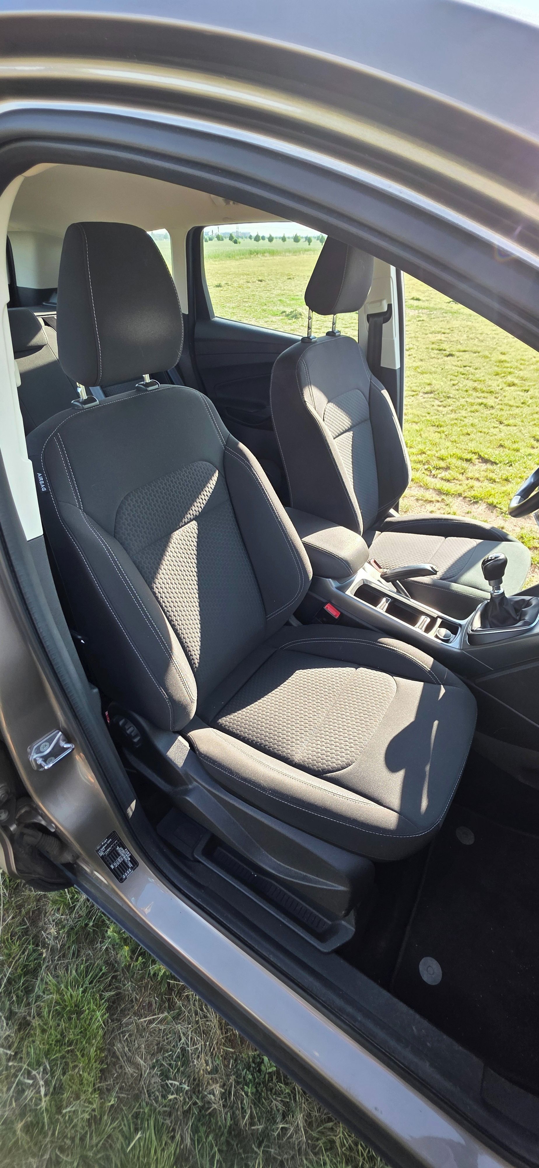 Ford Kuga, Ford Kuga 1.5 jako novy - fotka 2