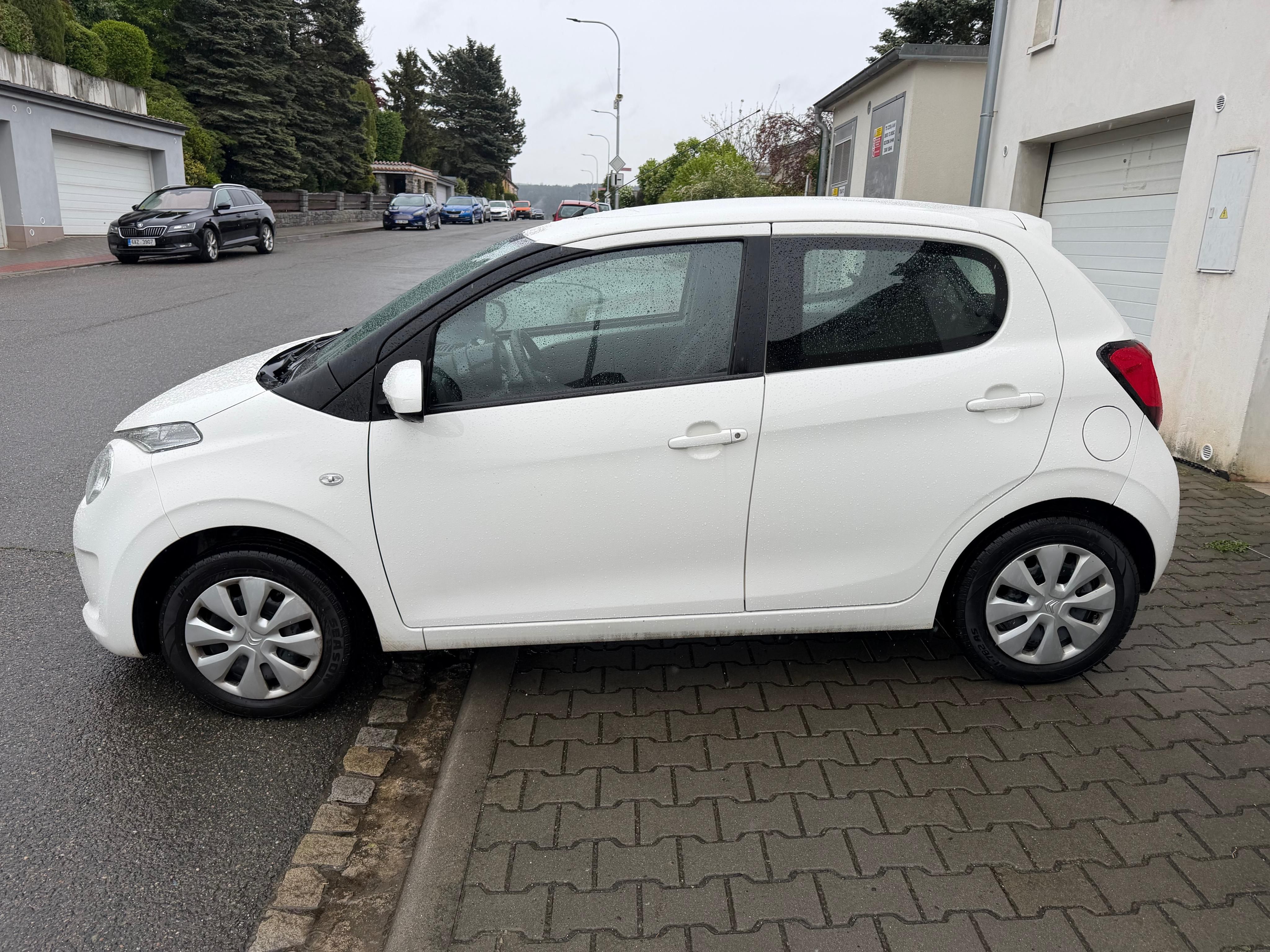 Citroën C1, 1.0i, ČR,klimatizace - fotka 2