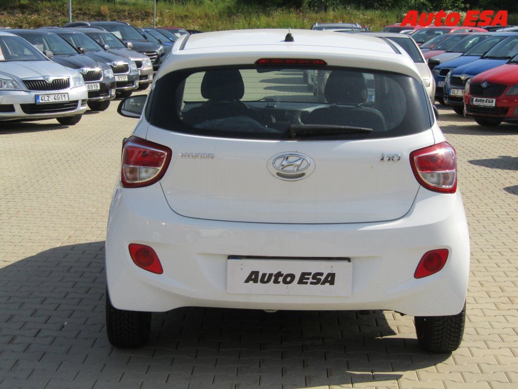 Hyundai i10, 1.0i,AC - fotka 5