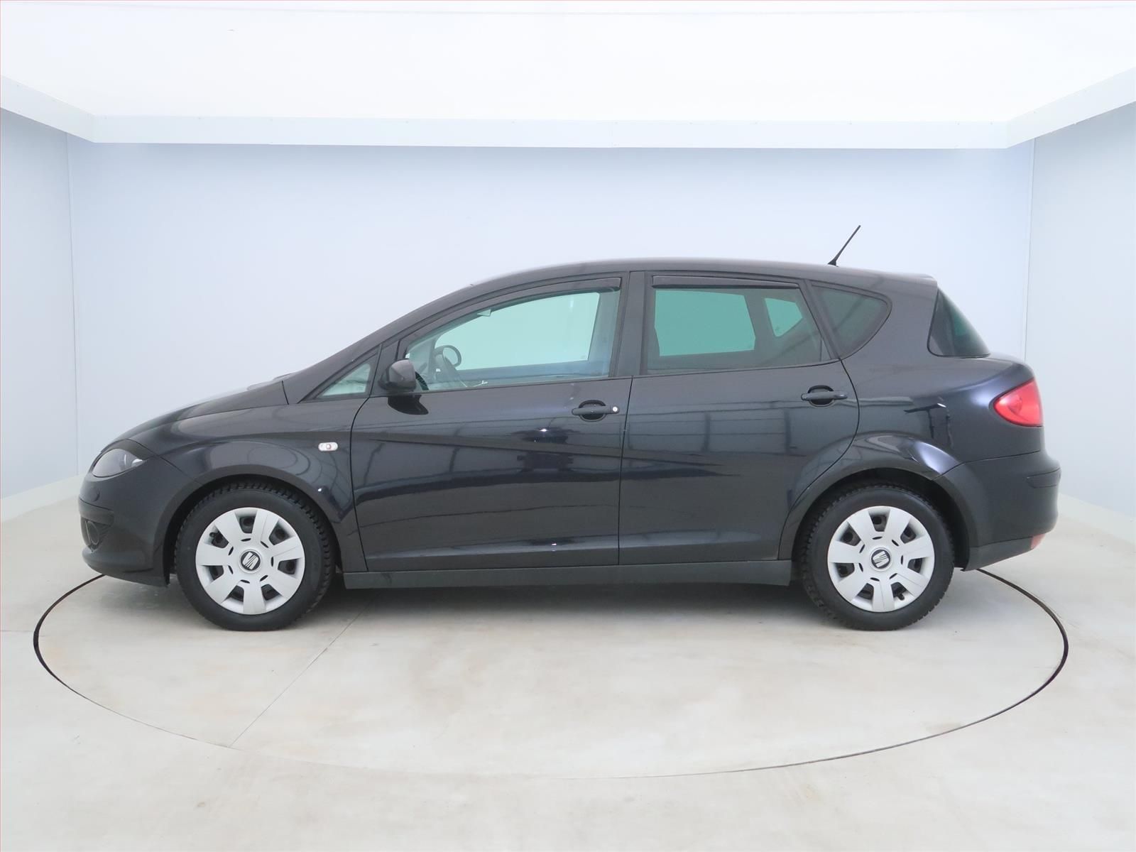 Seat Toledo, 2.0 TDI, Automatická klima - fotka 3