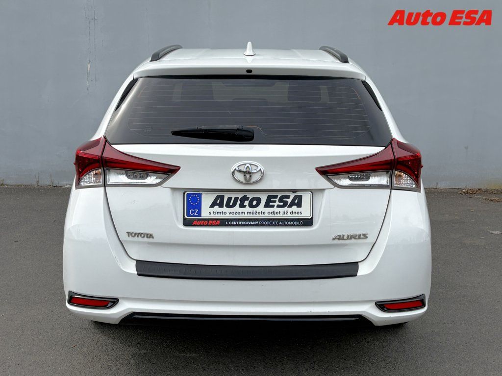 Toyota Auris, 1.6i - fotka 5
