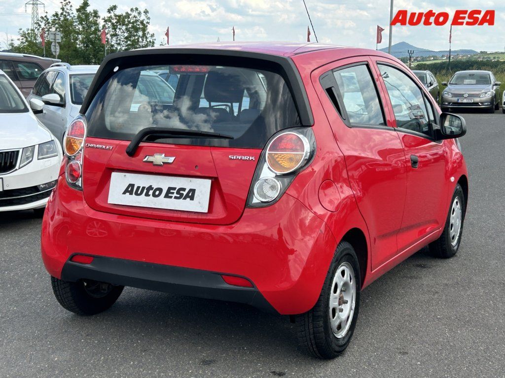 Chevrolet Spark, 1.0i - fotka 4