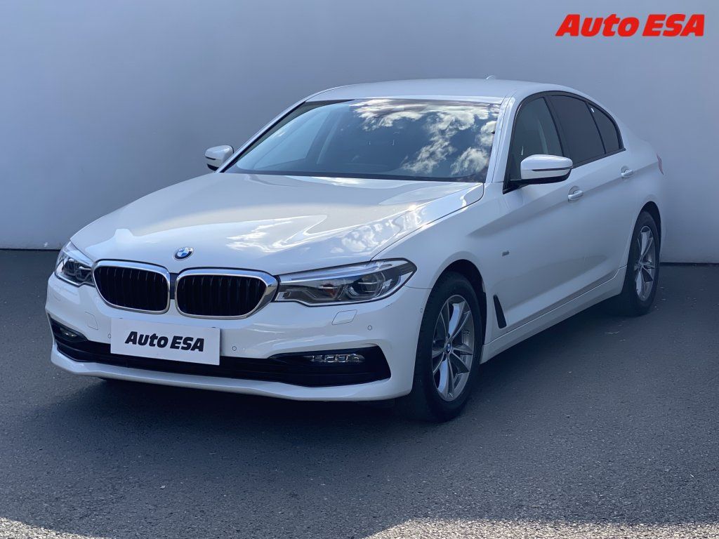 BMW Řada 5, 2.0d 520D - fotka 3
