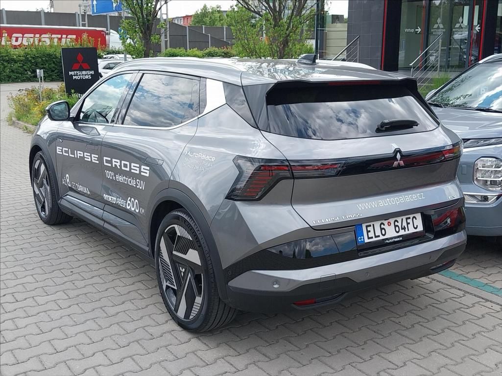 Mitsubishi Eclipse Cross, 160kW / 87kWh  BEV INSTYLE - fotka 3