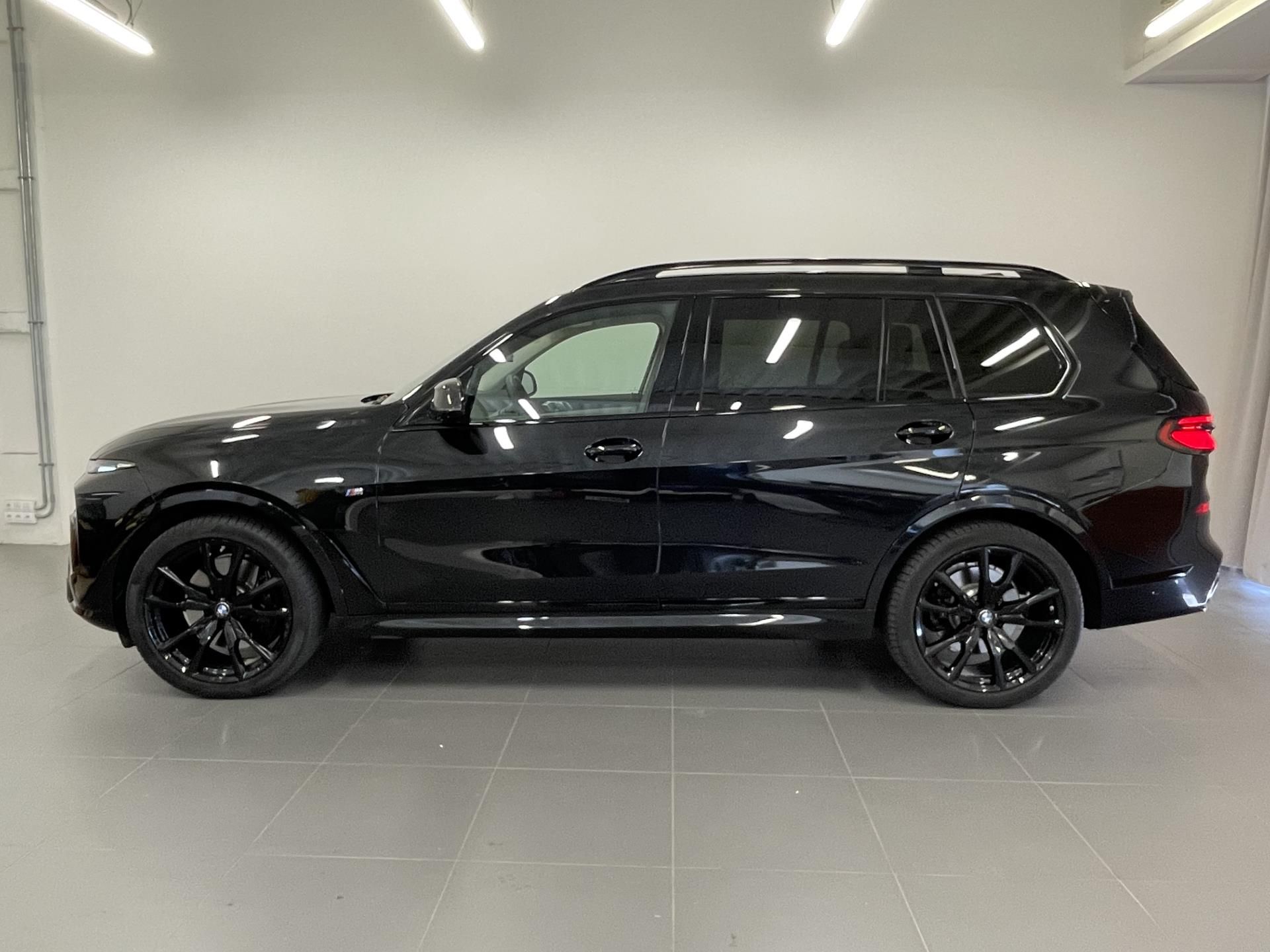 BMW X7, X7 40i xDrive, Executive, BPS - fotka 2