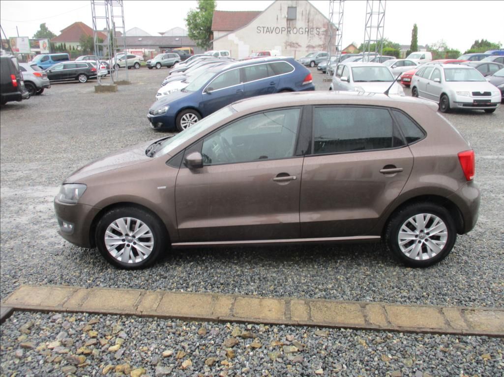 Volkswagen Polo, 1,2 TSi,aut.klima,serv.kn. - fotka 4