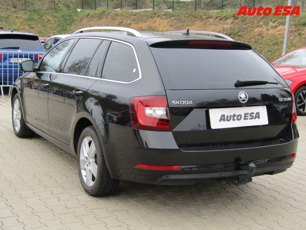 Škoda Octavia, 1.6 TDi,DSG - fotka 6