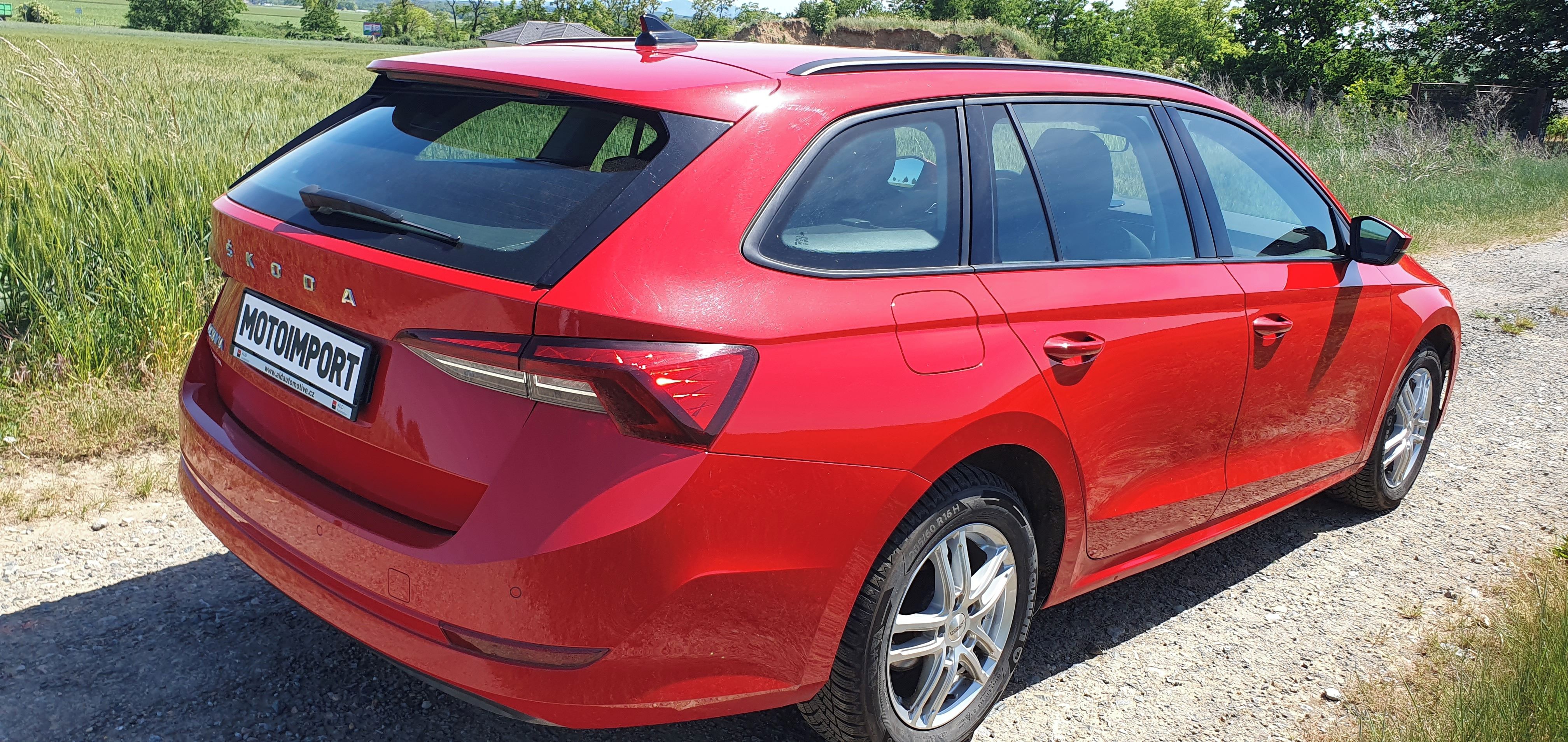 Škoda Octavia, 2.0 TDI 85kW Ambition PLUS - fotka 5
