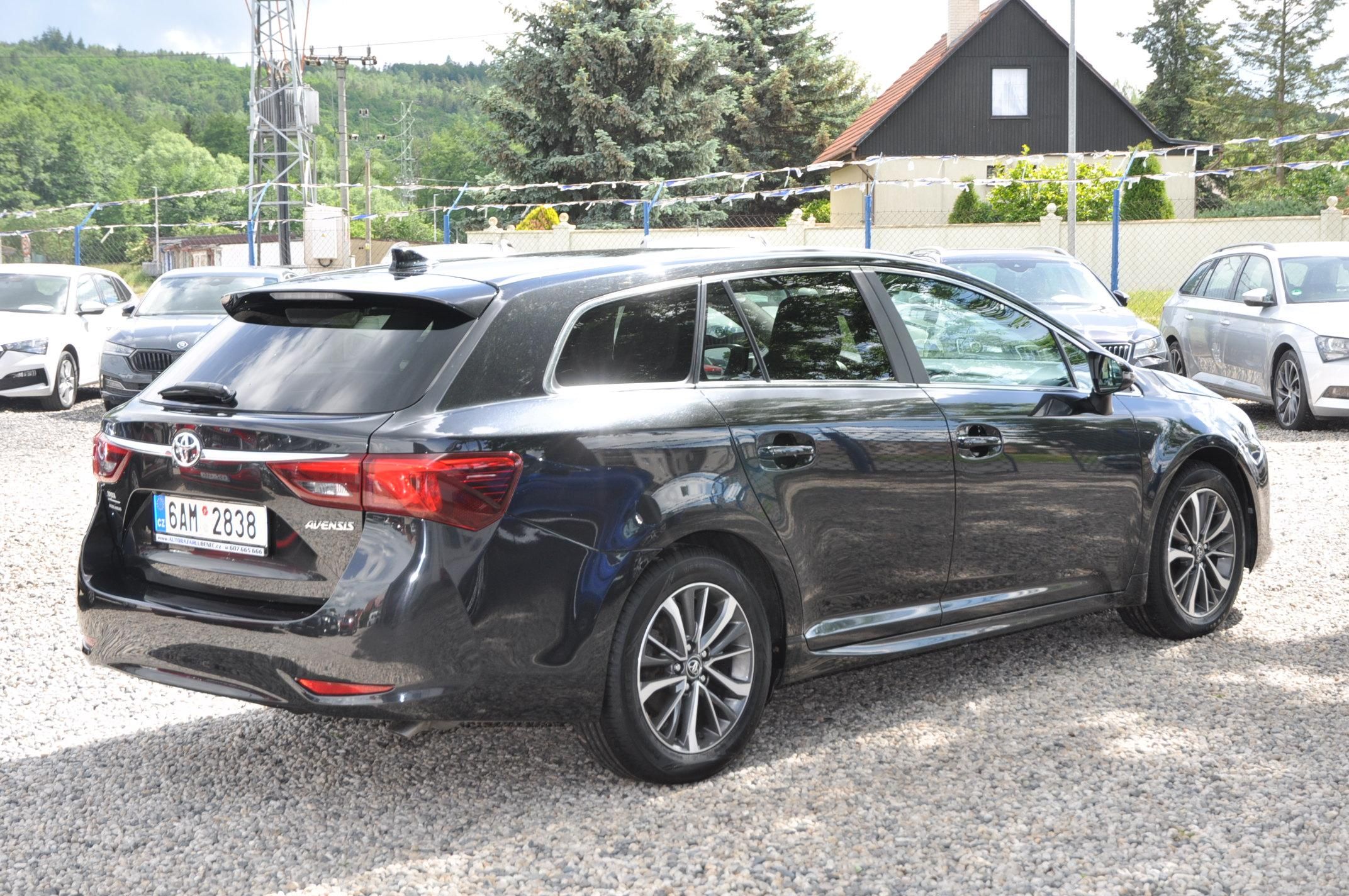 Toyota Avensis, 2.0D-4D 105kW KOMBI - fotka 3