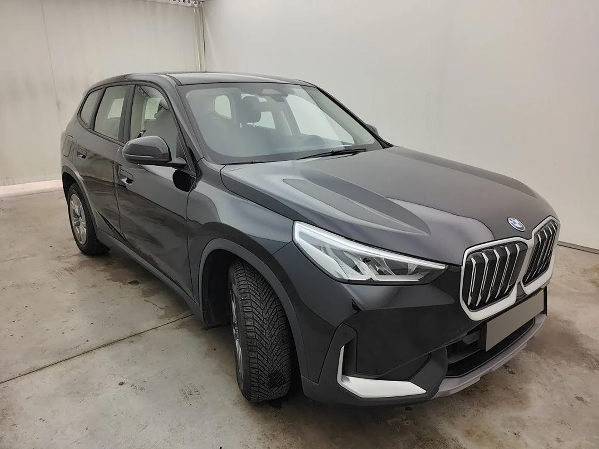 BMW iX1, xDrive30