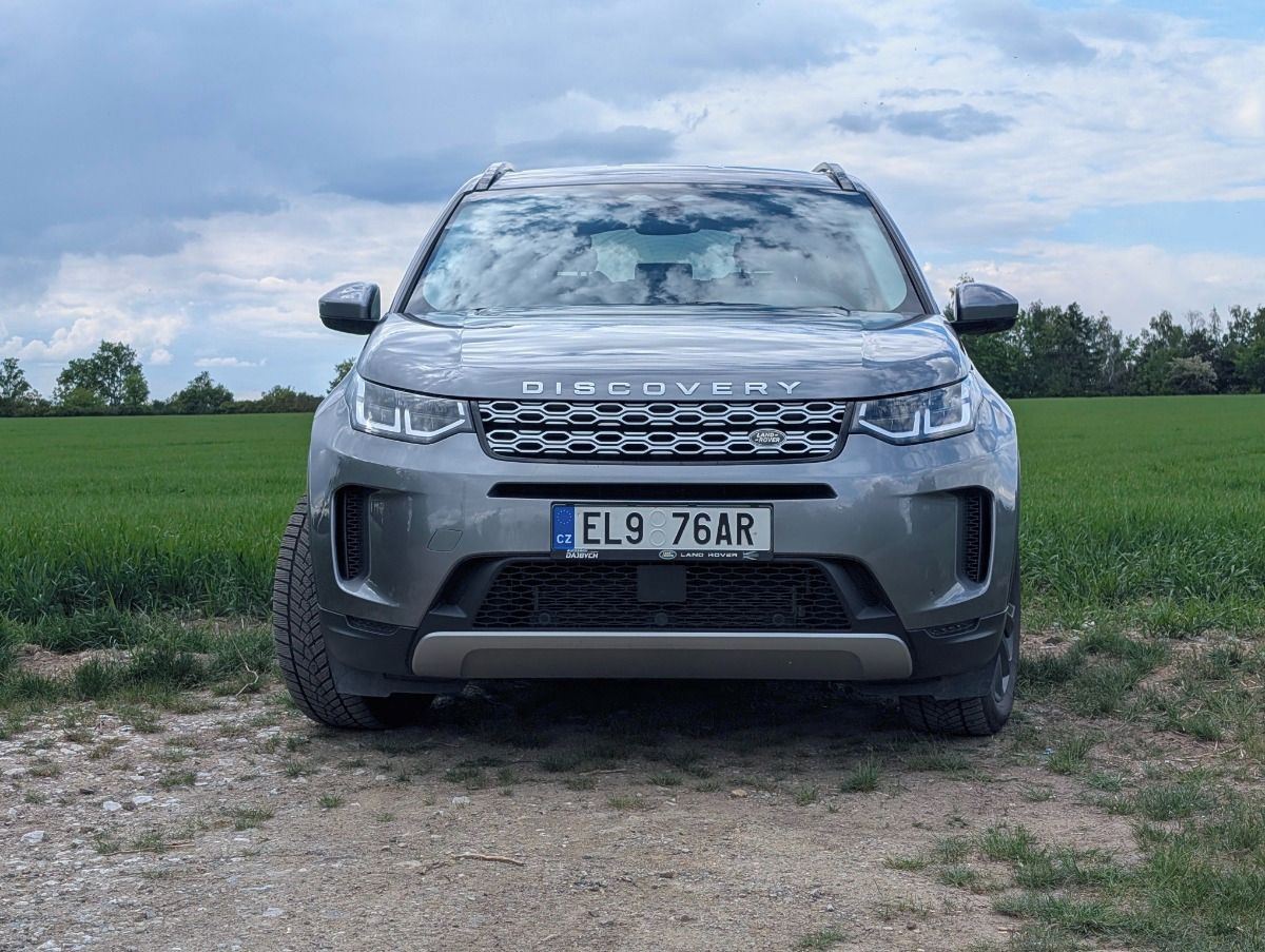 Land Rover Discovery Sport, P300e plugin hybrid (300k) - fotka 2