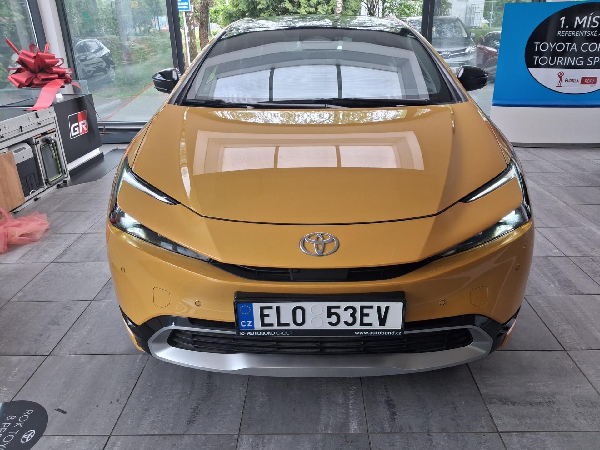 Toyota Prius, Executive 2.0 Plug-in Hybrid ( - fotka 2
