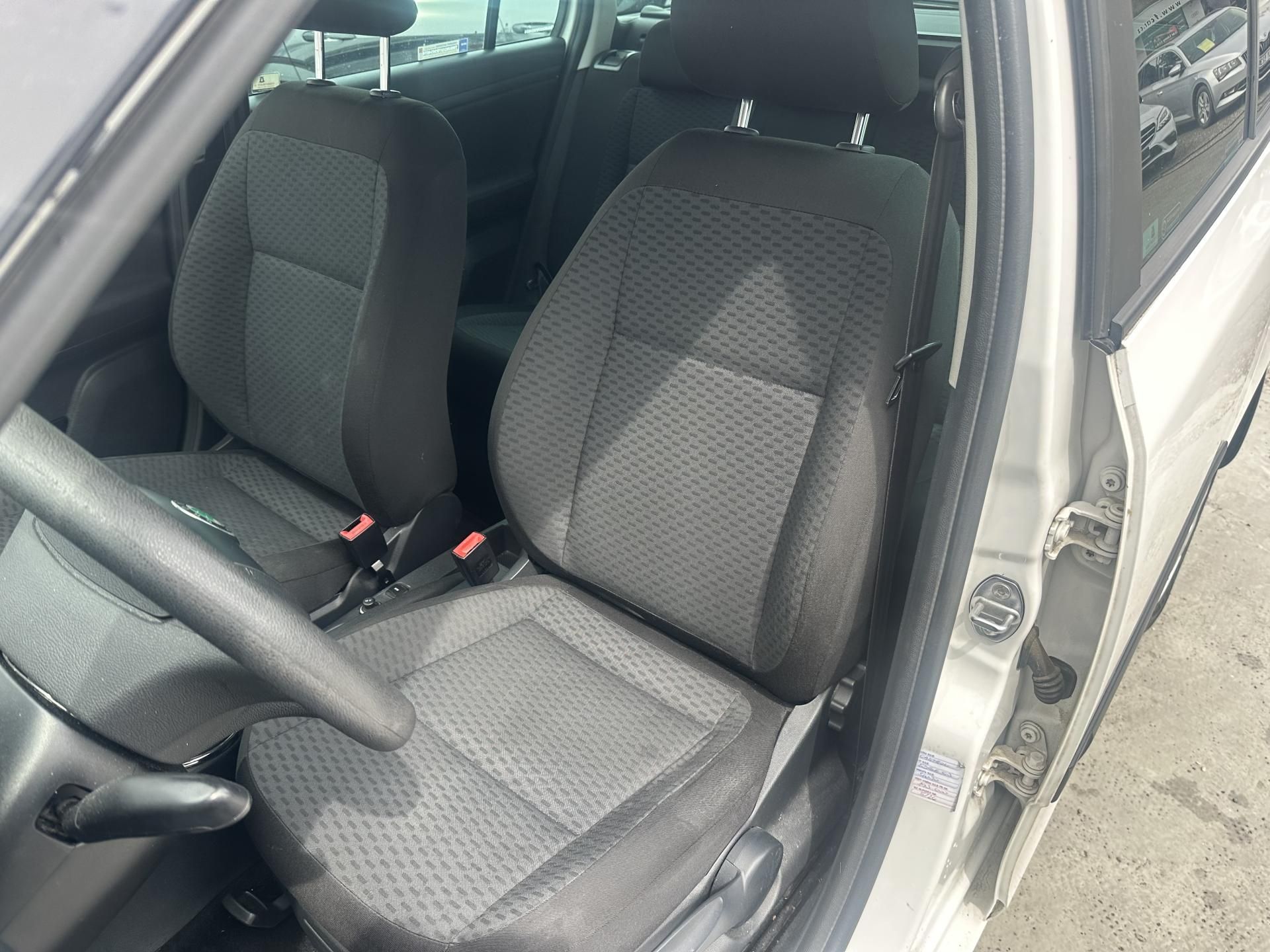 Škoda Fabia, 1.2 TSi 63kW Serv. historie - fotka 6